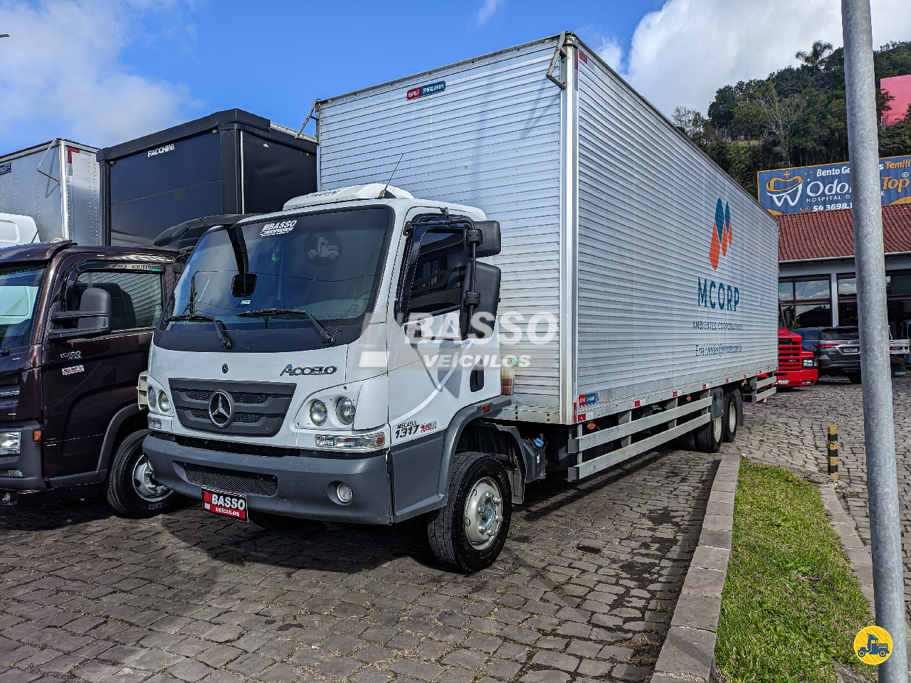 CAMINHAO MERCEDES-BENZ MB 1317 Baú Furgão 3/4 6x2 Basso Veículos GARIBALDI RIO GRANDE DO SUL RS